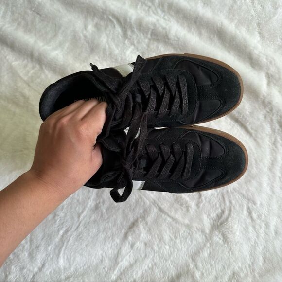 Cushionaire Women’s Bailey Sneaker Black White Size 7.5 - Picture 7 of 11